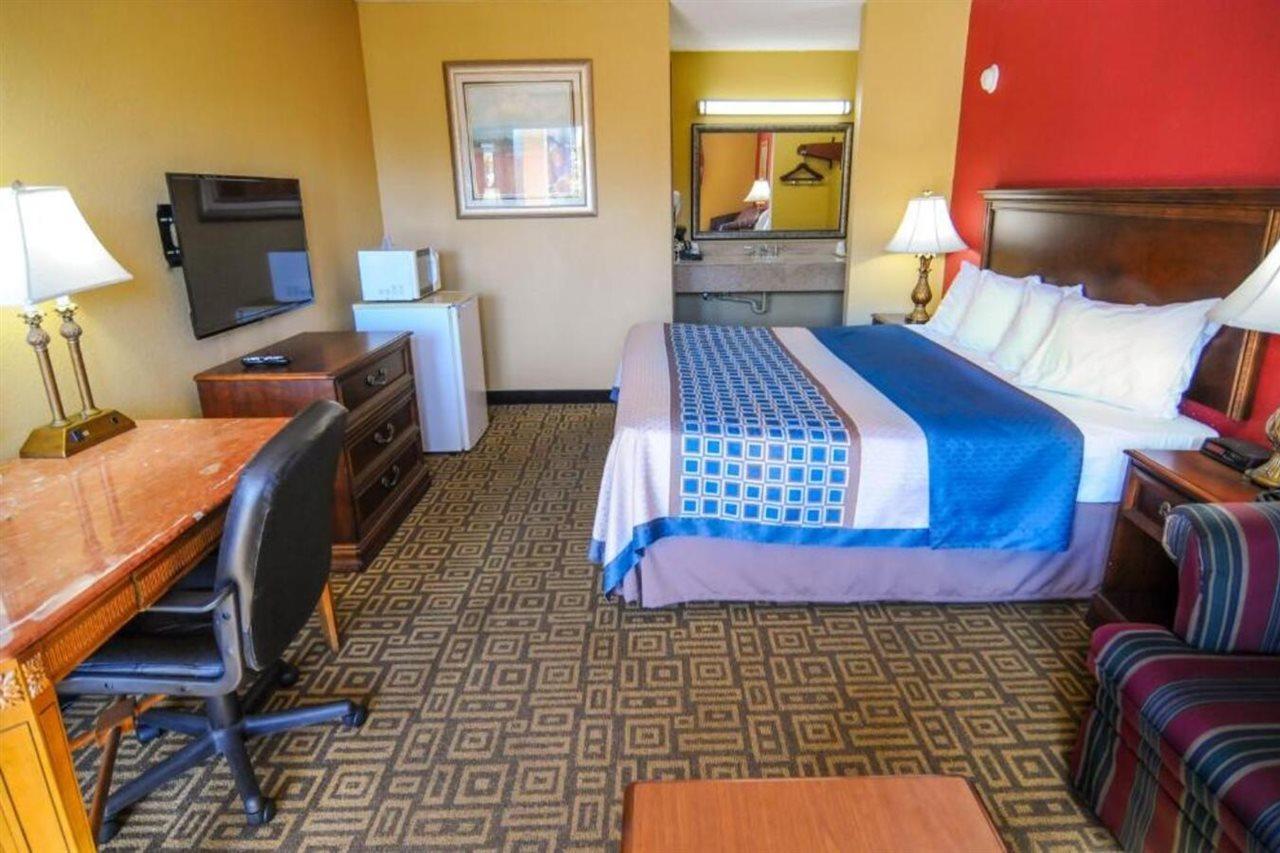 Heritage Inn Milledgeville Esterno foto